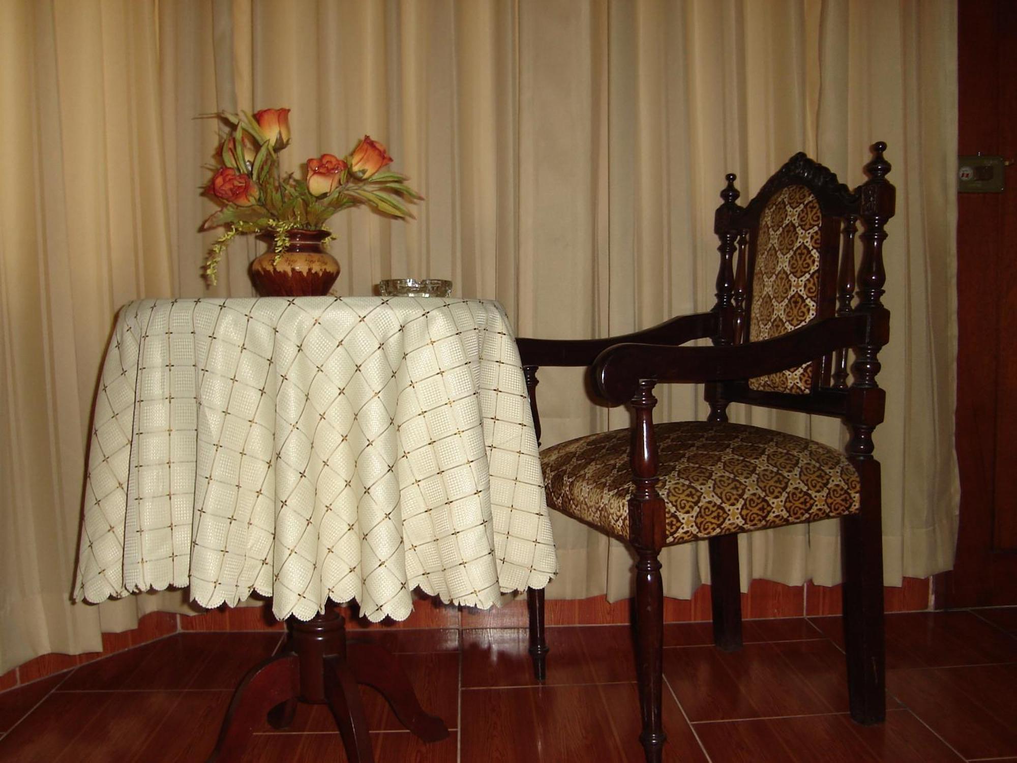 Hotel Suite Plaza Trujillo Exterior photo