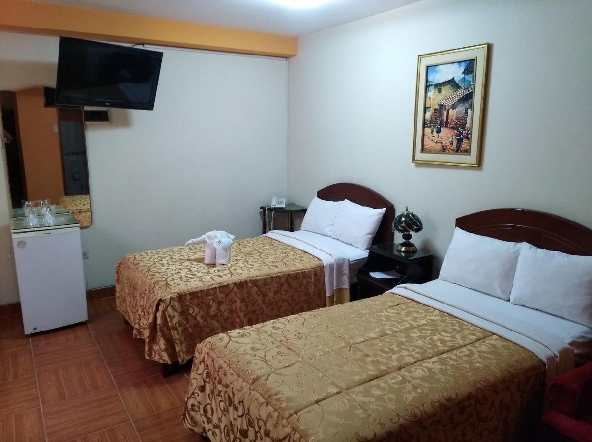 Hotel Suite Plaza Trujillo Exterior photo