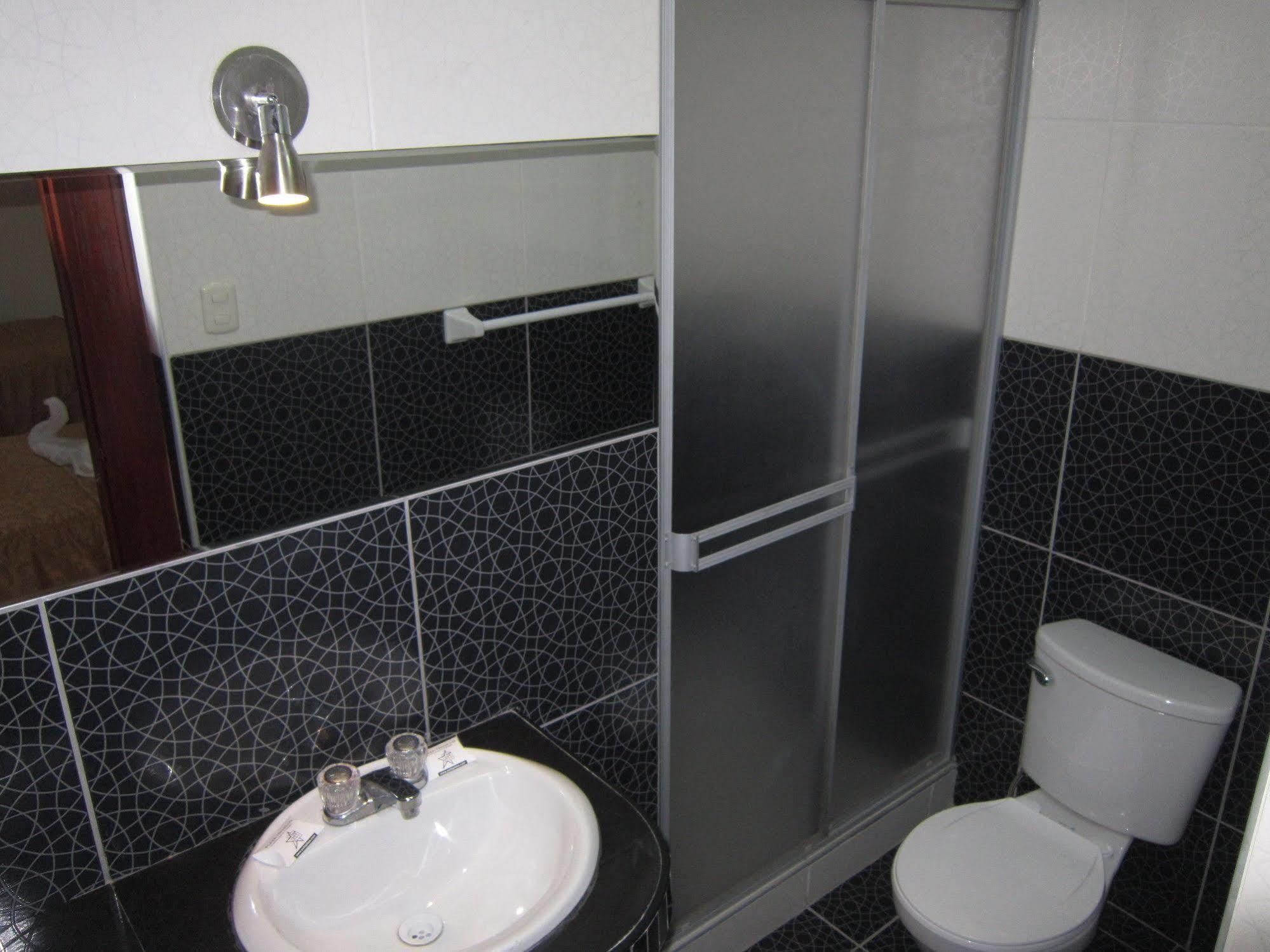 Hotel Suite Plaza Trujillo Exterior photo